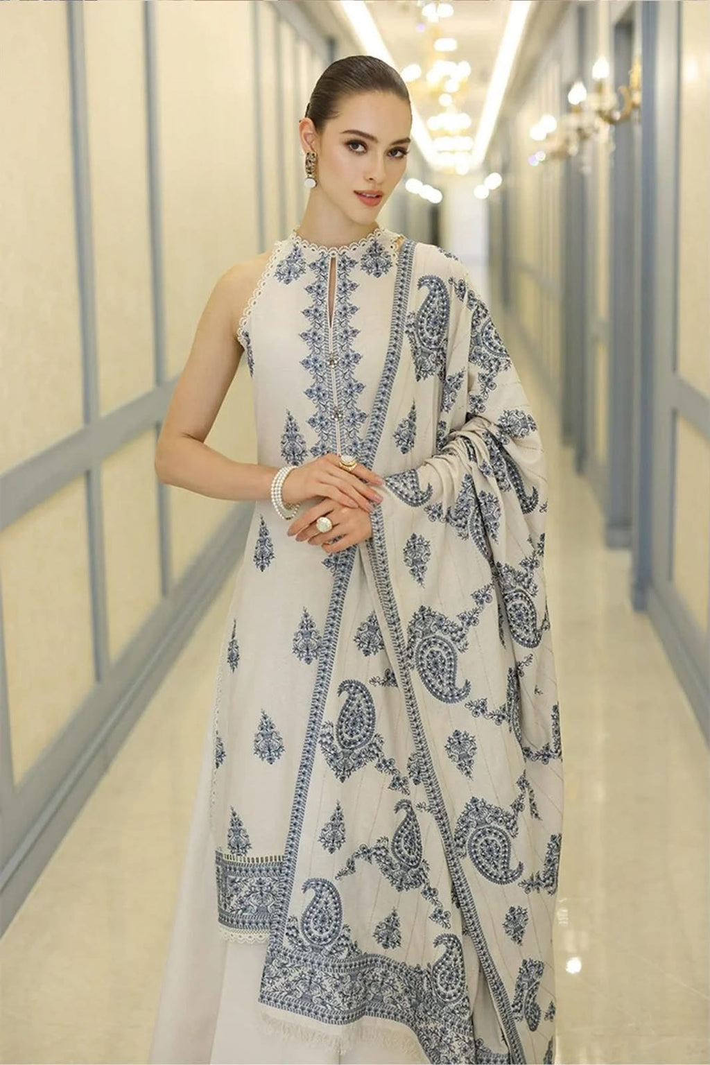 BAREEZE 3piece Dhannak Embroidered Unstitched