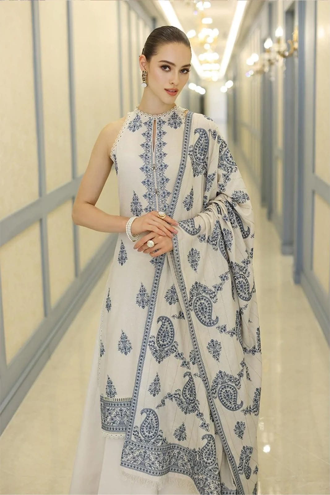 BAREEZE 3piece Dhannak Embroidered Unstitched